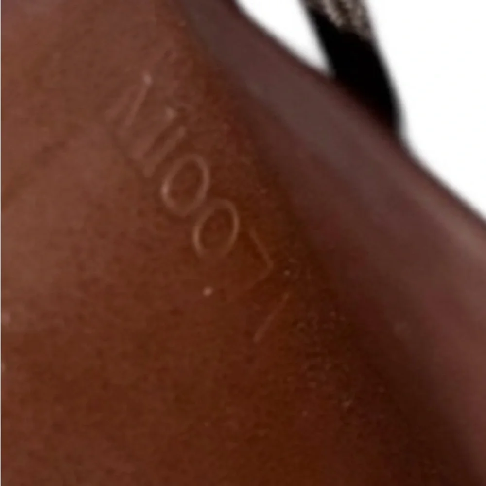 LOUIS VUITTON Moka Epi Leather Elastic Compact Wallet MI0071 beautiful